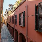 Gombruti Vintage By Wonderful Italy