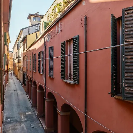 Gombruti Vintage By Wonderful Italy
