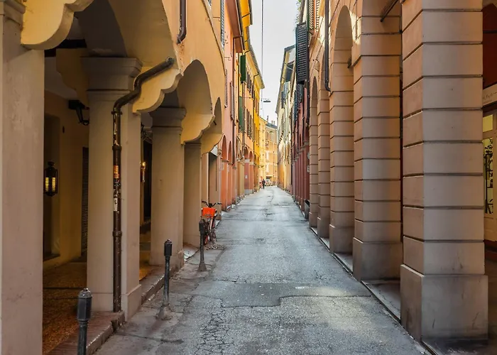 Gombruti Vintage By Wonderful Italy * Bologna
