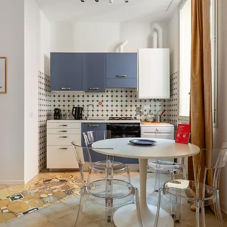 Gombruti Vintage By Wonderful Italy * Bolonia