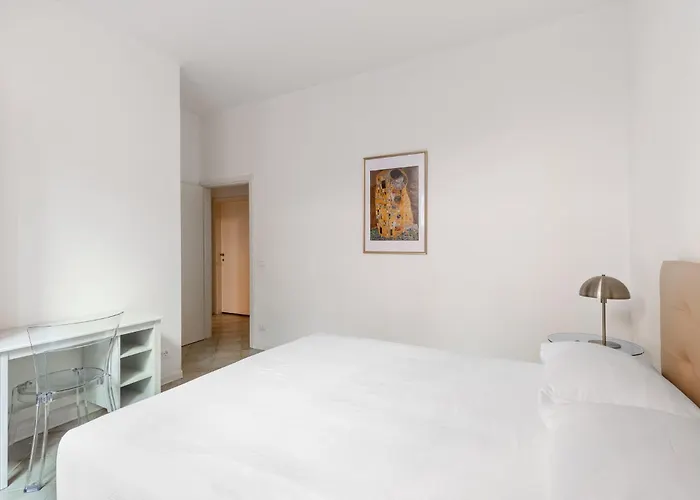 Gombruti Vintage By Wonderful Italy Bolonia